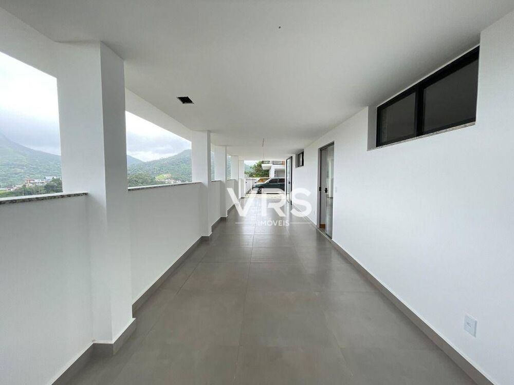 Casa de Condomínio à venda com 4 quartos, 160m² - Foto 1