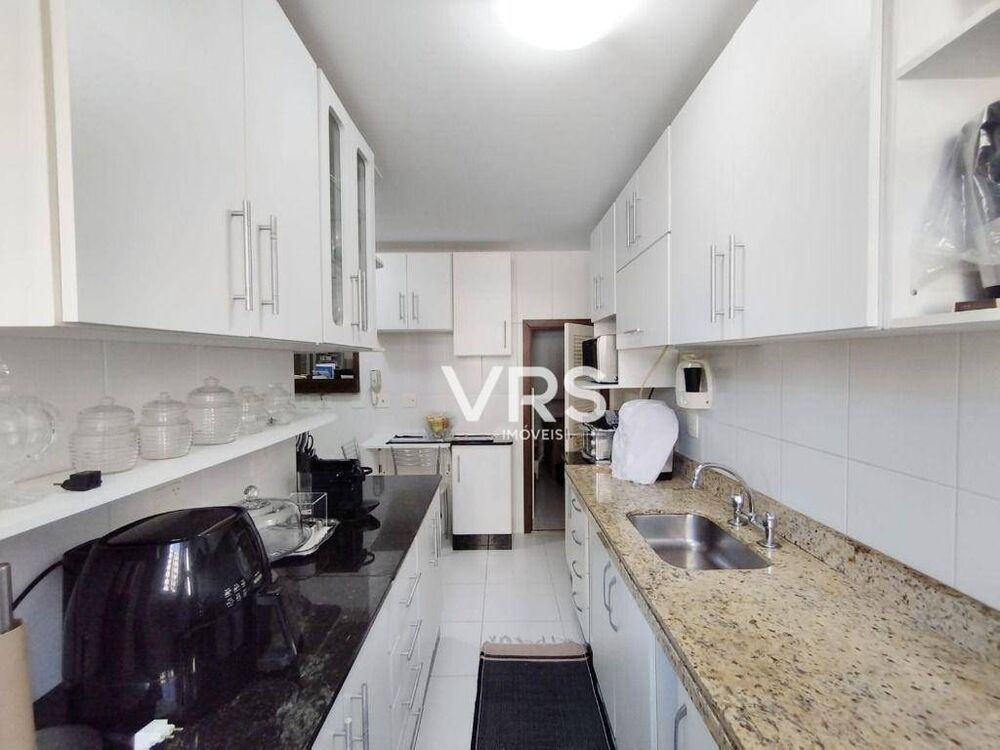 Apartamento à venda com 3 quartos, 142m² - Foto 5