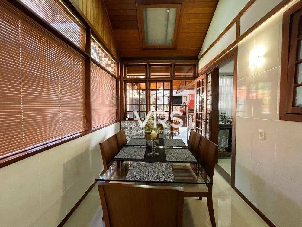 Casa de Condomínio à venda com 4 quartos, 199m² - Foto 9