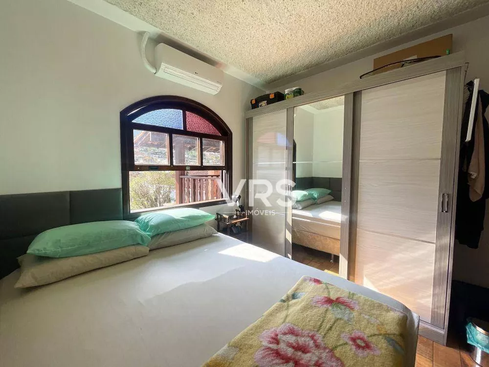 Casa, 3 quartos, 238 m² - Foto 10
