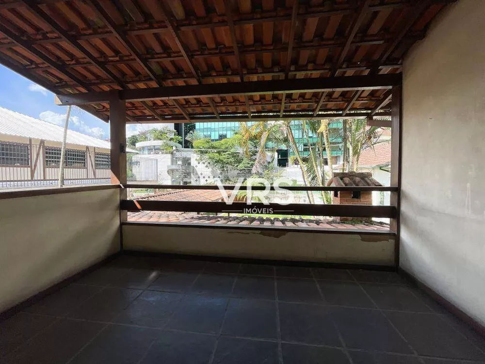 Casa, 6 quartos, 288 m² - Foto 3