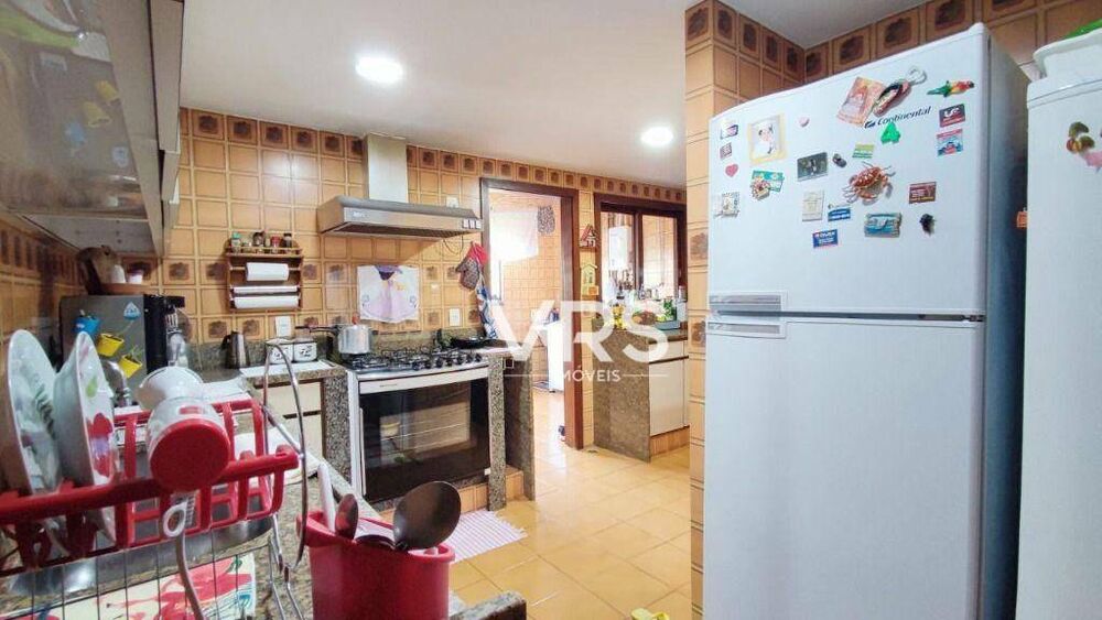 Cobertura à venda com 4 quartos, 240m² - Foto 6