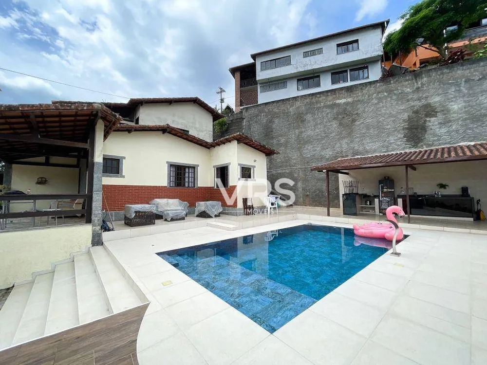 Casa, 3 quartos, 166 m² - Foto 1