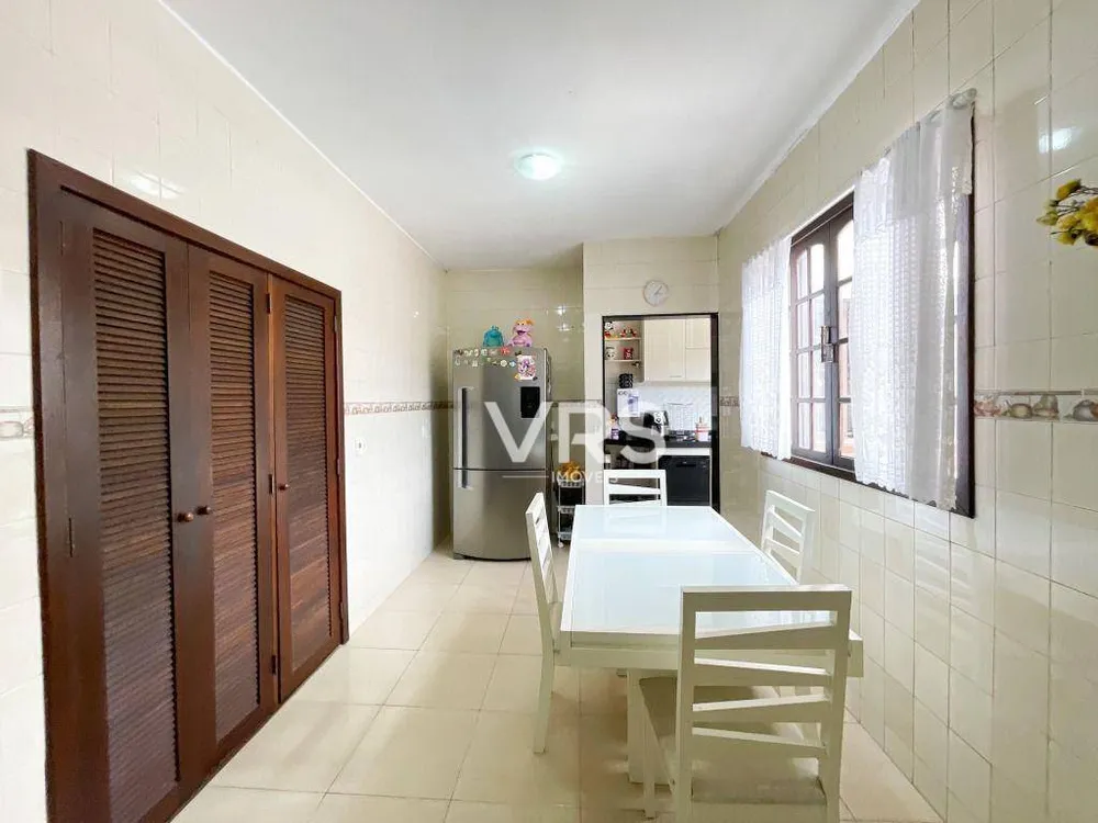Casa, 3 quartos, 166 m² - Foto 4