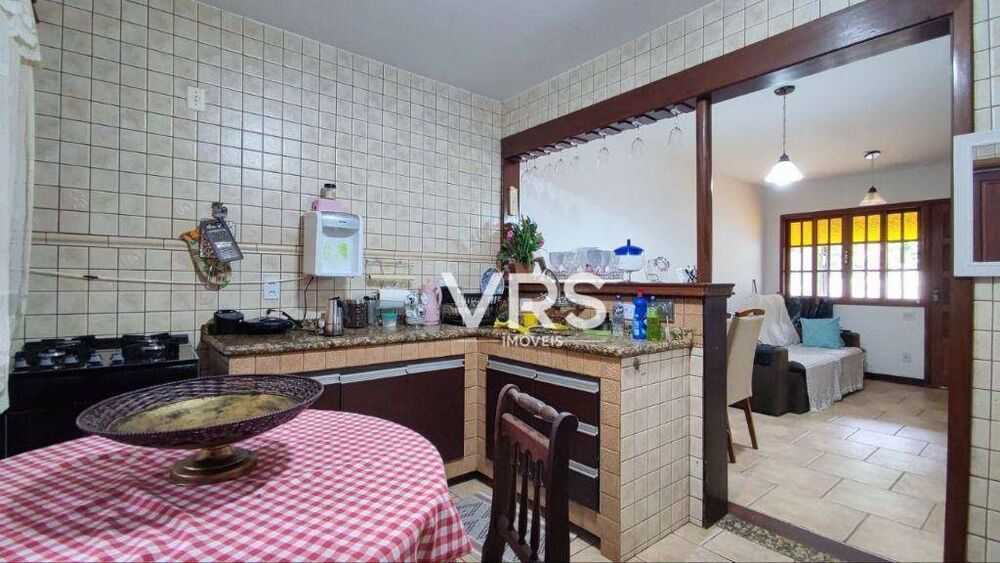 Casa à venda com 3 quartos, 75m² - Foto 3