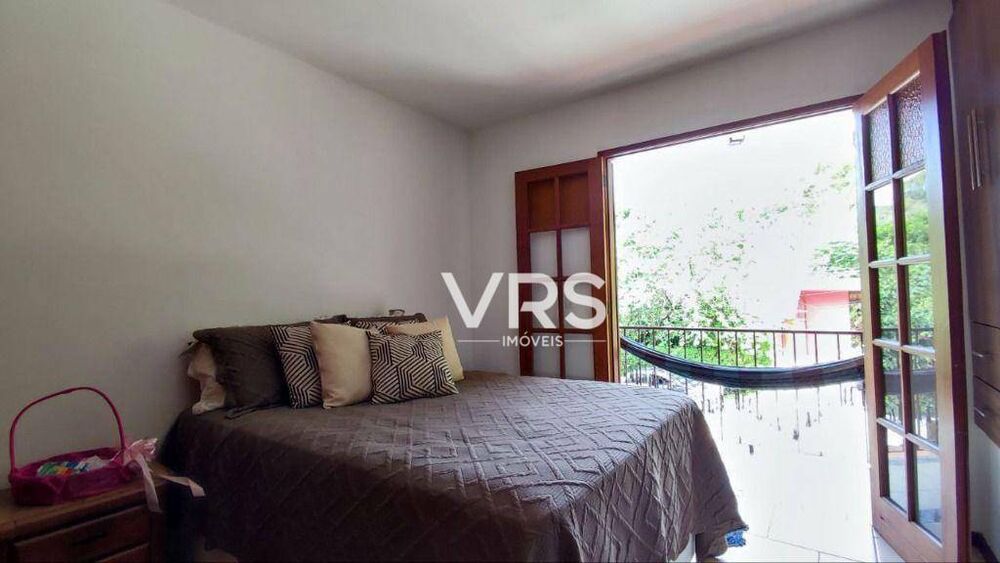 Casa à venda com 3 quartos, 75m² - Foto 8