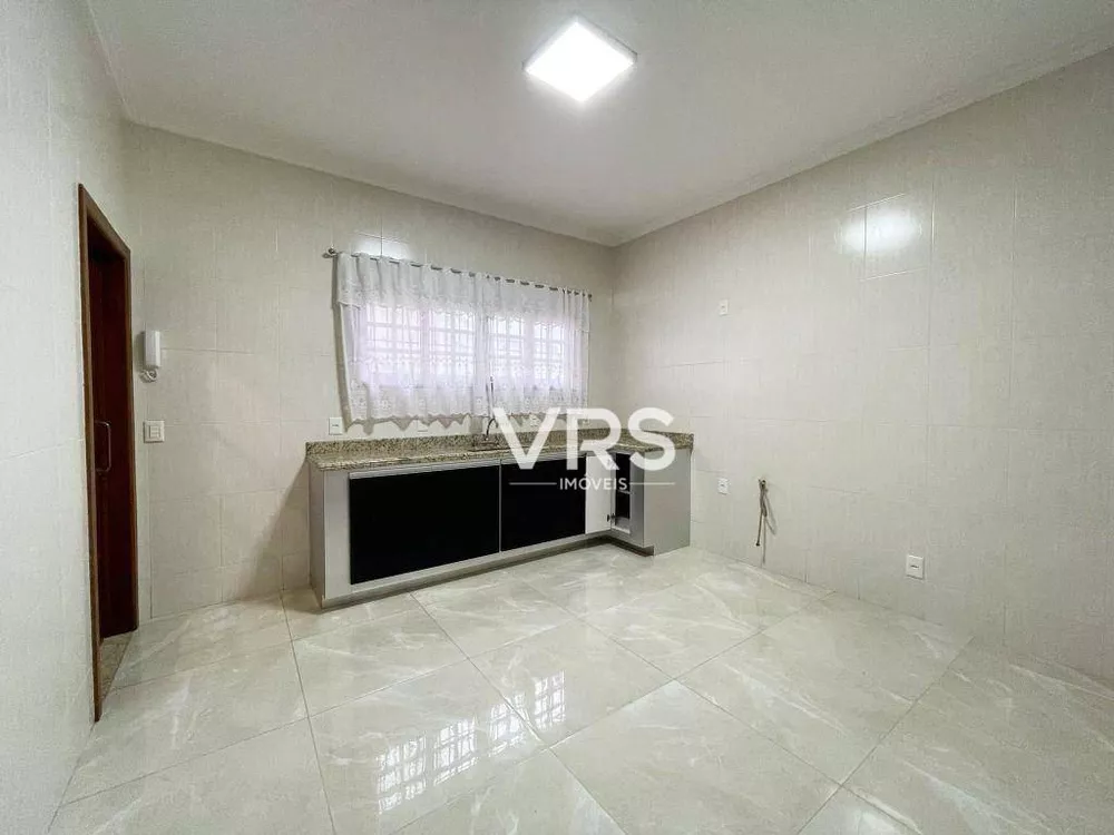 Casa, 4 quartos, 195 m² - Foto 30
