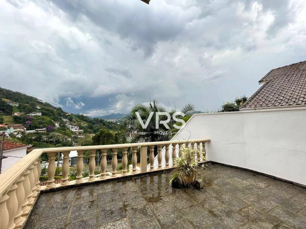 Casa, 4 quartos, 195 m² - Foto 2
