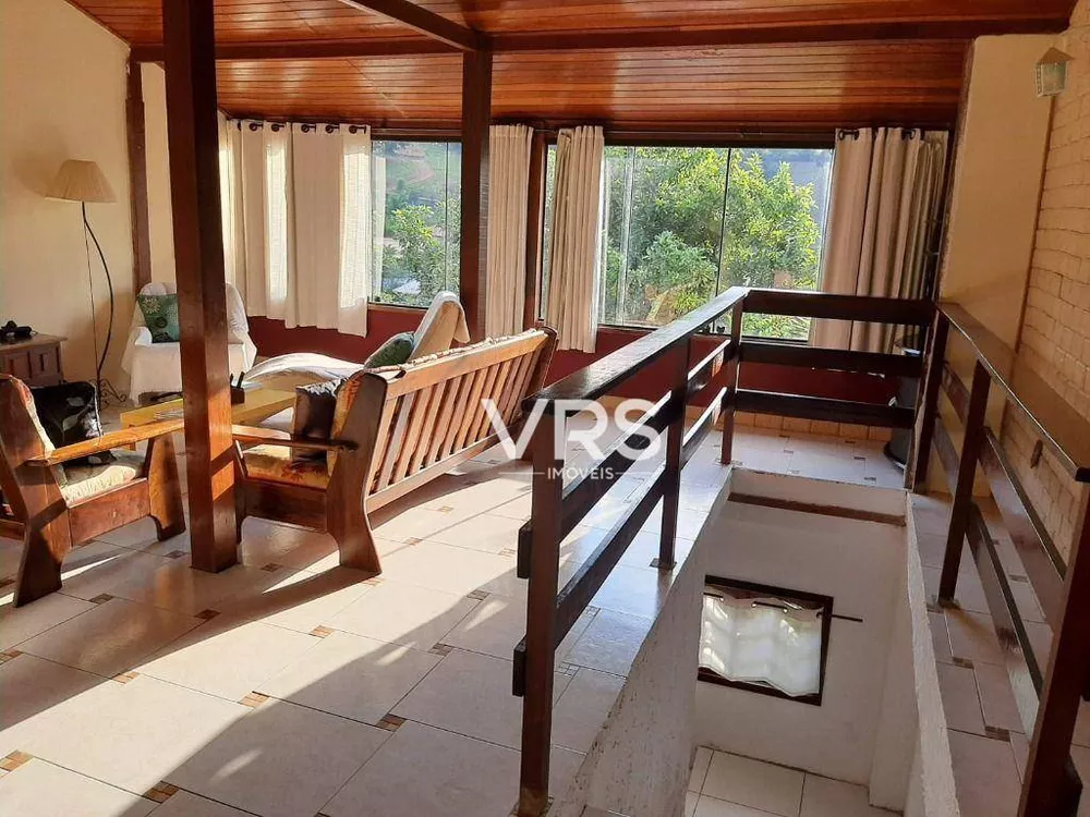 Casa de Condomínio à venda com 4 quartos, 218m² - Foto 3