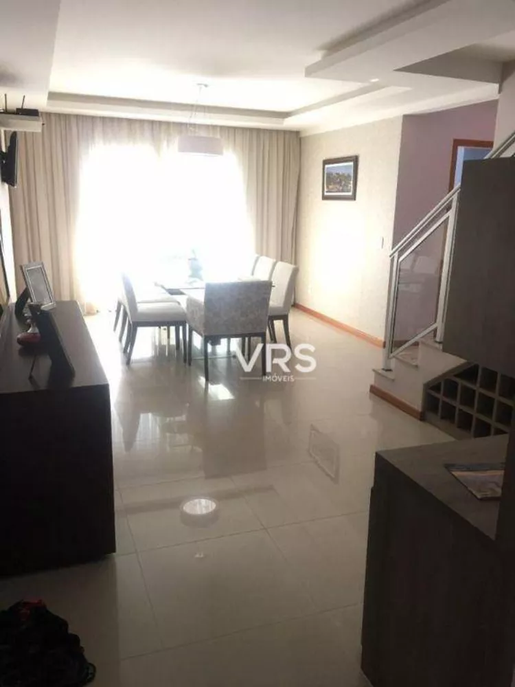 Cobertura à venda com 3 quartos, 240m² - Foto 4