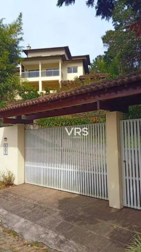 Casa à venda com 4 quartos, 354m² - Foto 2