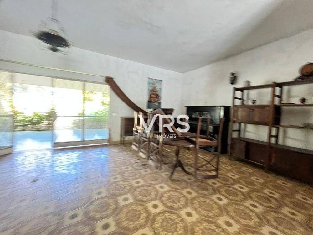 Casa à venda com 5 quartos, 258m² - Foto 9