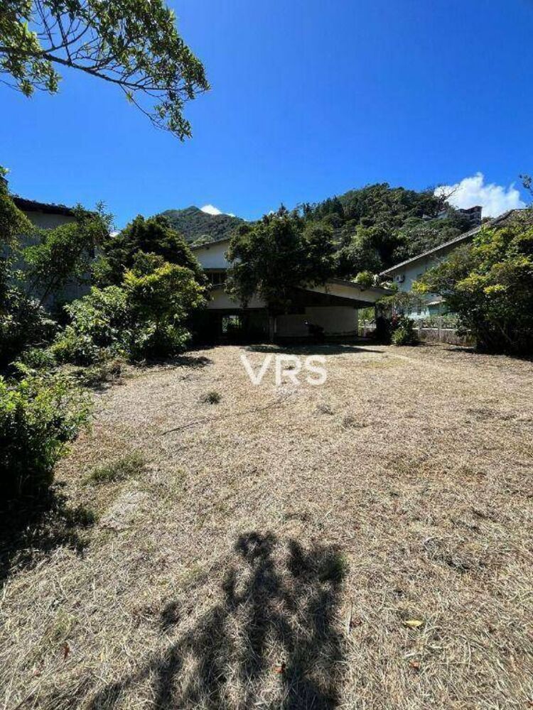 Casa à venda com 5 quartos, 258m² - Foto 10