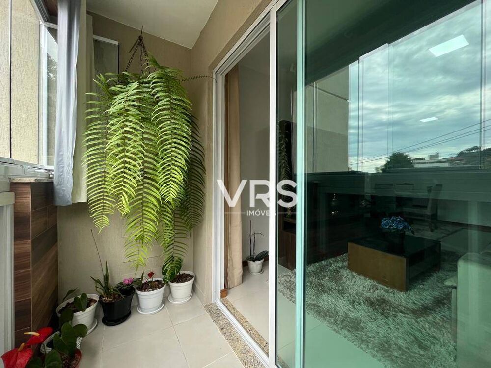Apartamento à venda com 2 quartos, 81m² - Foto 2