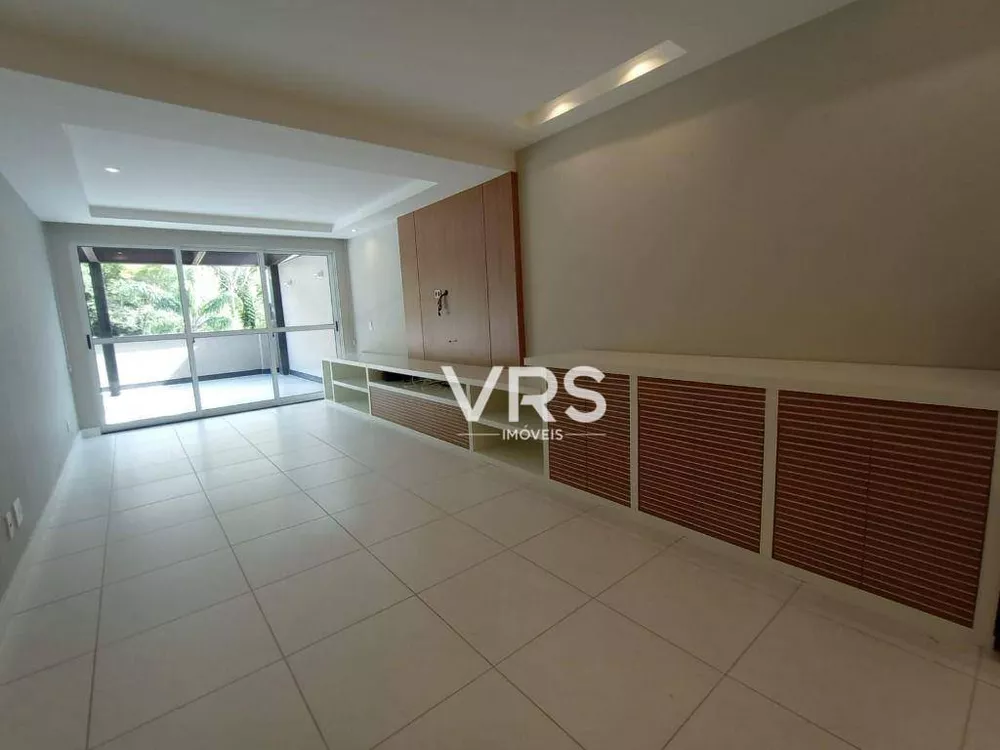 Apartamento à venda com 3 quartos, 260m² - Foto 4