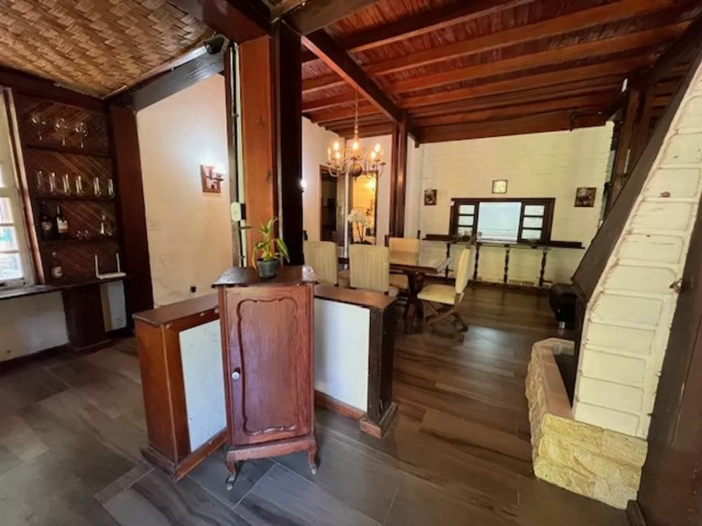 Casa, 10 quartos, 327 m² - Foto 4