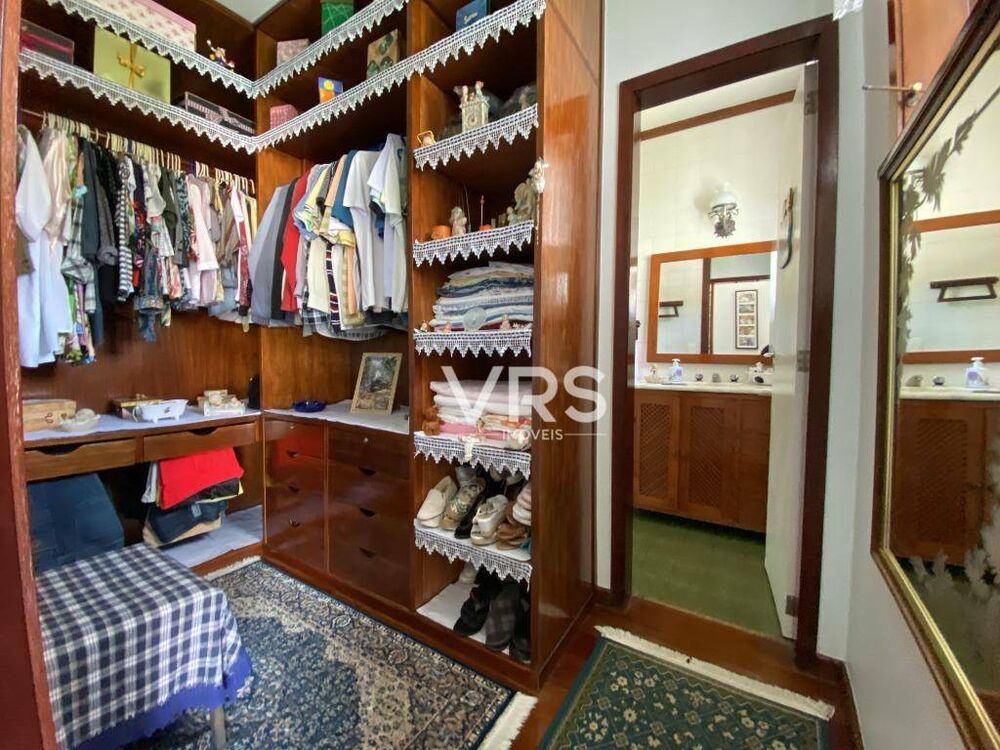 Casa à venda com 4 quartos, 388m² - Foto 5