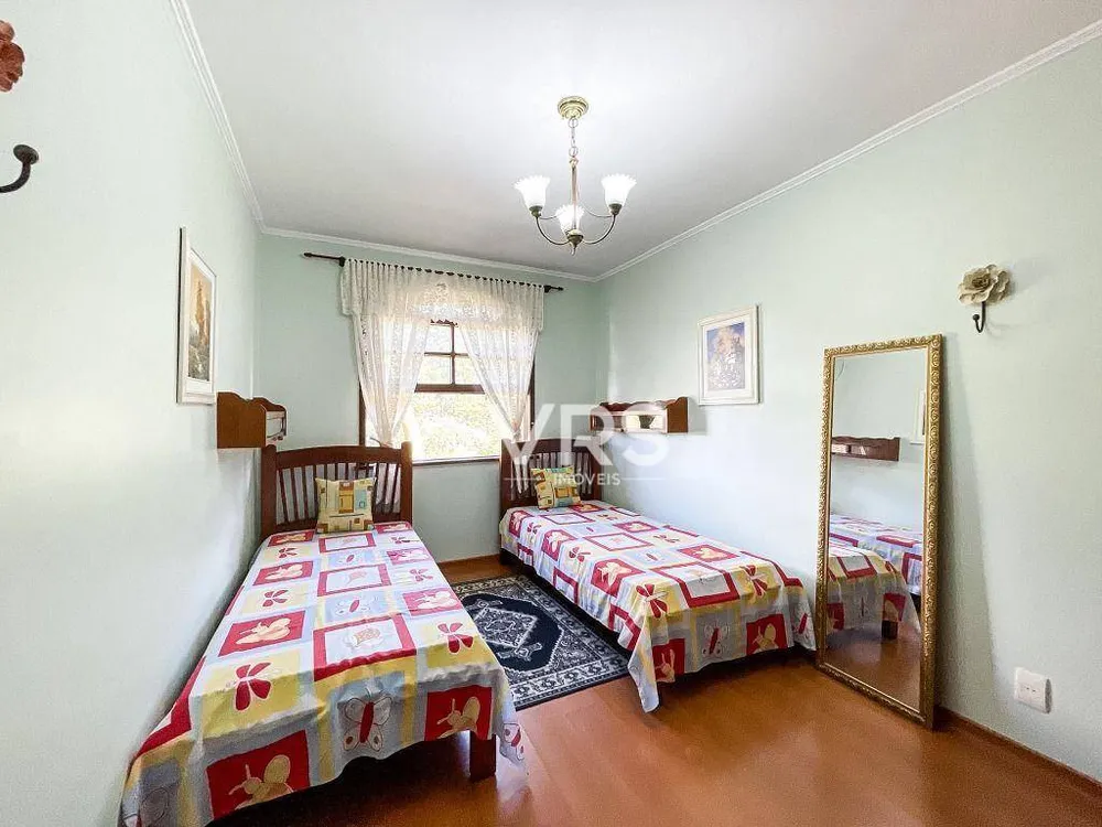 Casa, 3 quartos, 168 m² - Foto 2