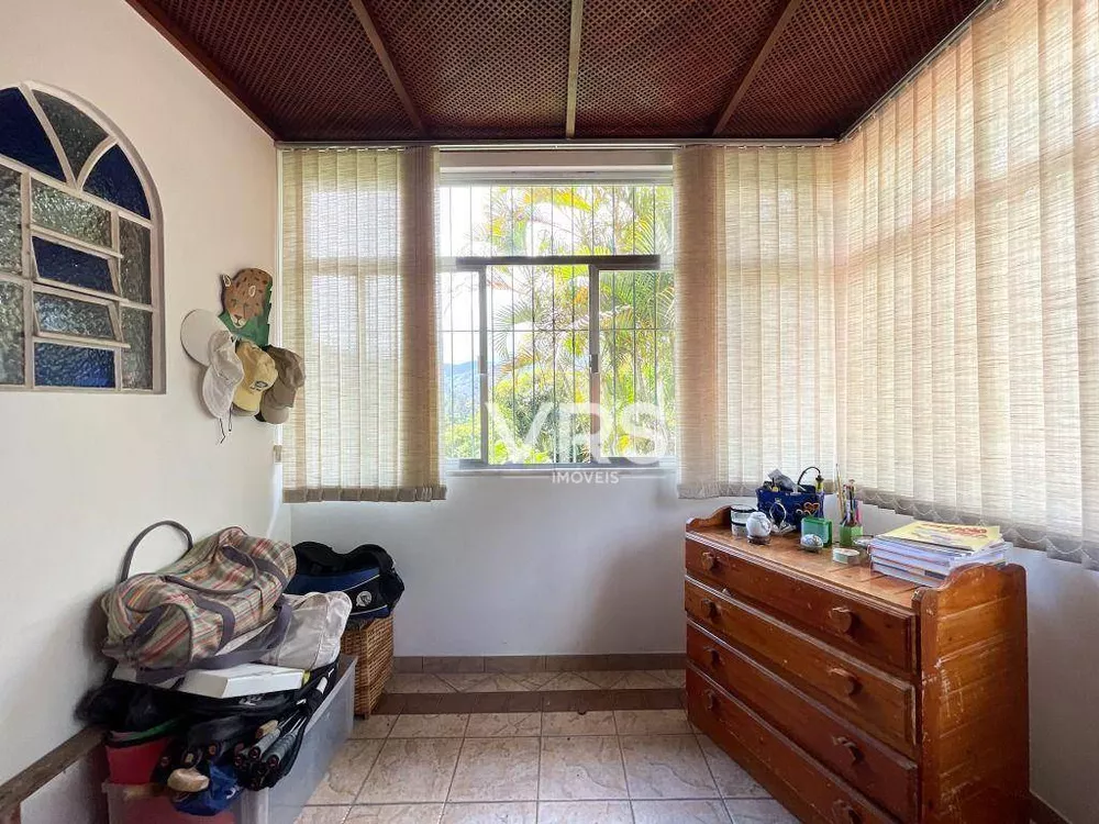 Casa, 4 quartos, 263 m² - Foto 27