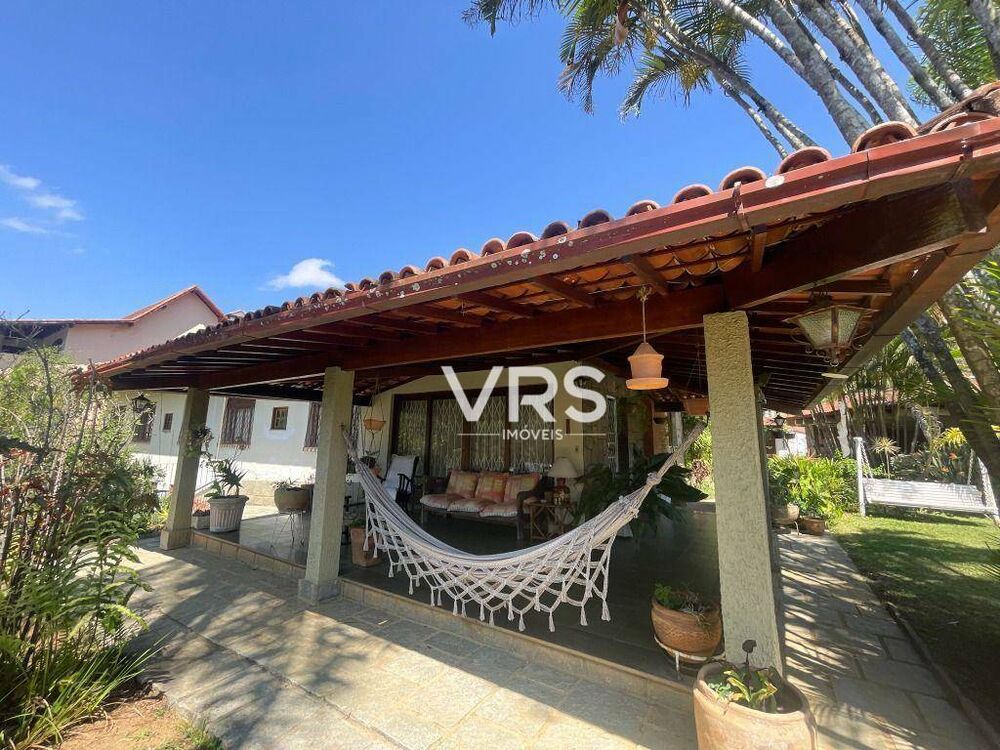 Casa à venda com 8 quartos, 523m² - Foto 2