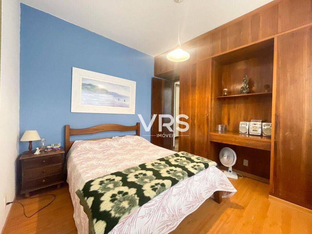 Casa à venda com 8 quartos, 523m² - Foto 4