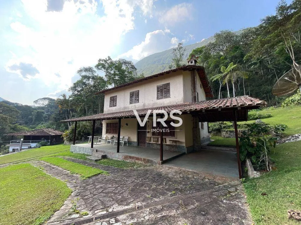 Casa de Condomínio à venda com 3 quartos, 143m² - Foto 2