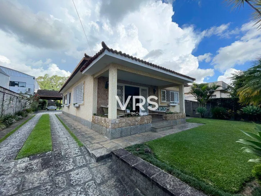 Casa, 3 quartos, 141 m² - Foto 2