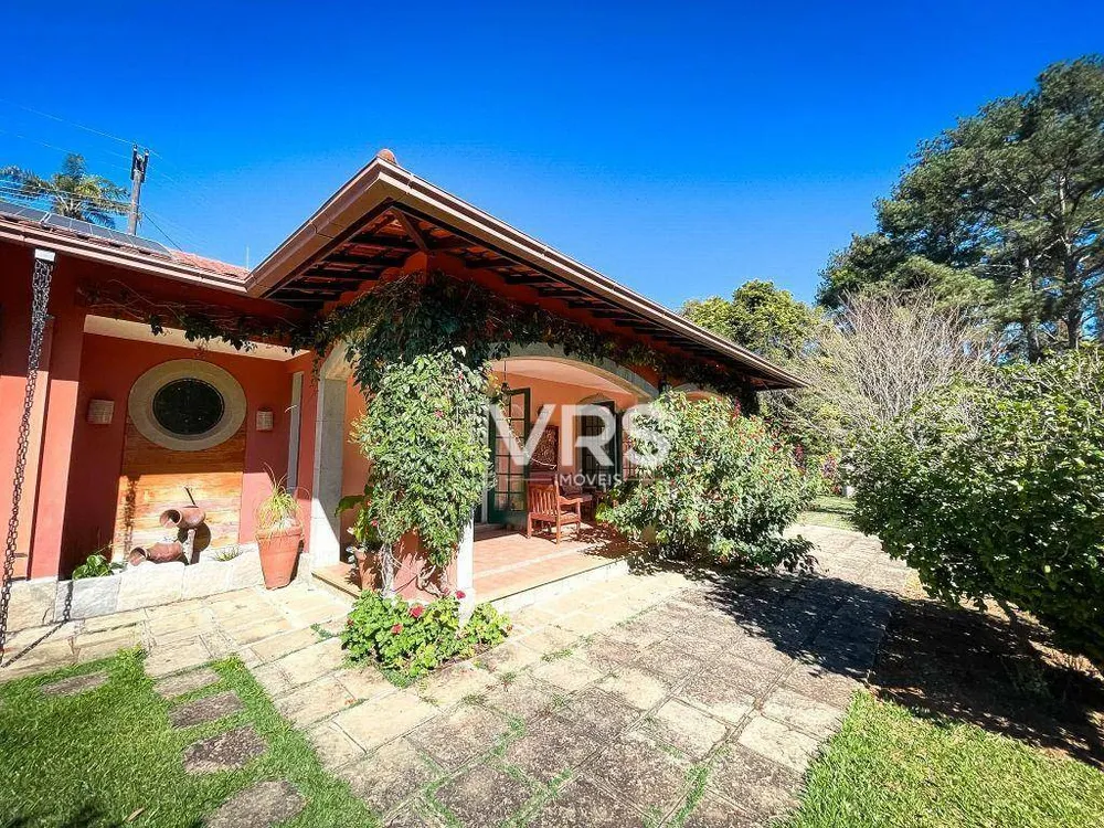 Casa, 3 quartos, 274 m² - Foto 1