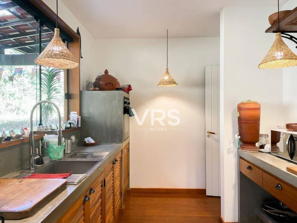 Casa, 3 quartos, 274 m² - Foto 31