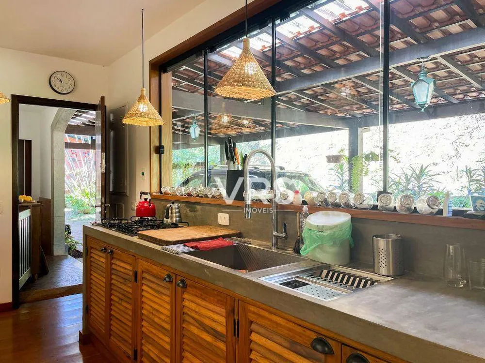 Casa, 3 quartos, 274 m² - Foto 28