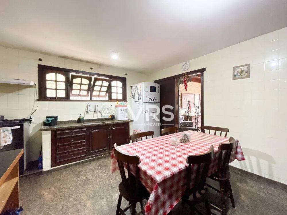 Casa, 6 quartos, 214 m² - Foto 5