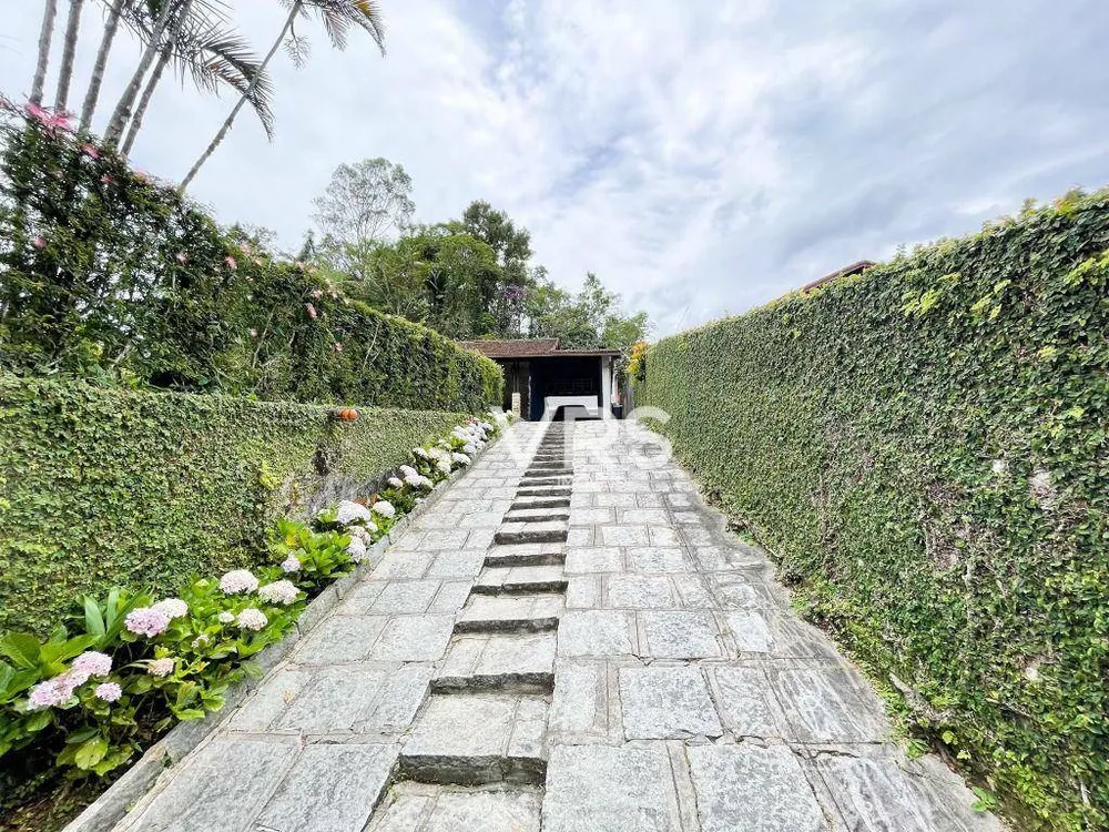 Casa, 6 quartos, 214 m² - Foto 8