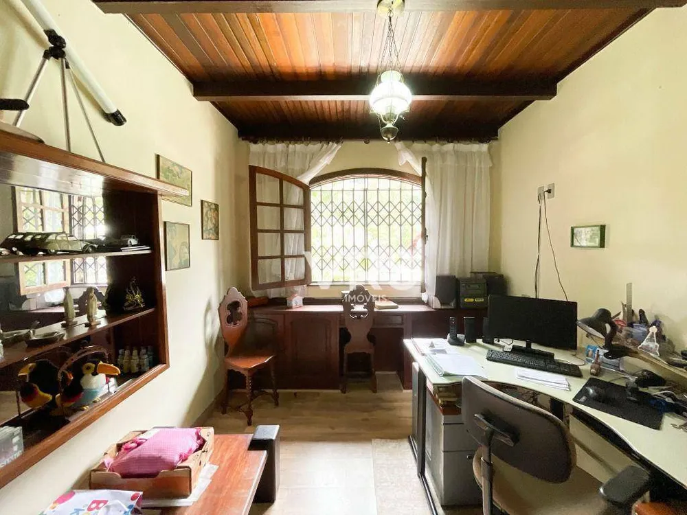 Casa, 6 quartos, 214 m² - Foto 7