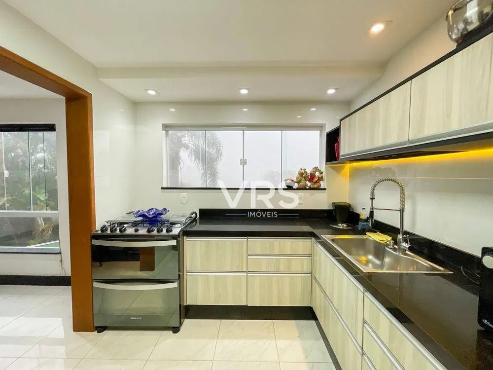 Casa, 4 quartos, 330 m² - Foto 57
