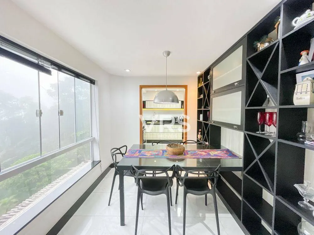 Casa, 4 quartos, 330 m² - Foto 2