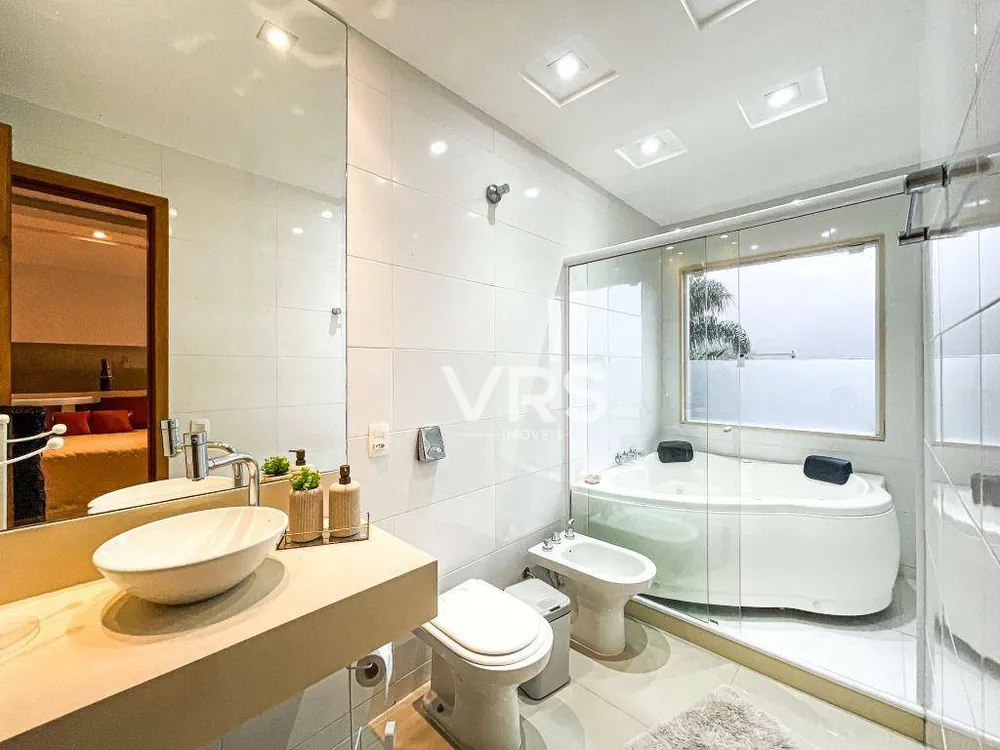 Casa, 4 quartos, 330 m² - Foto 34
