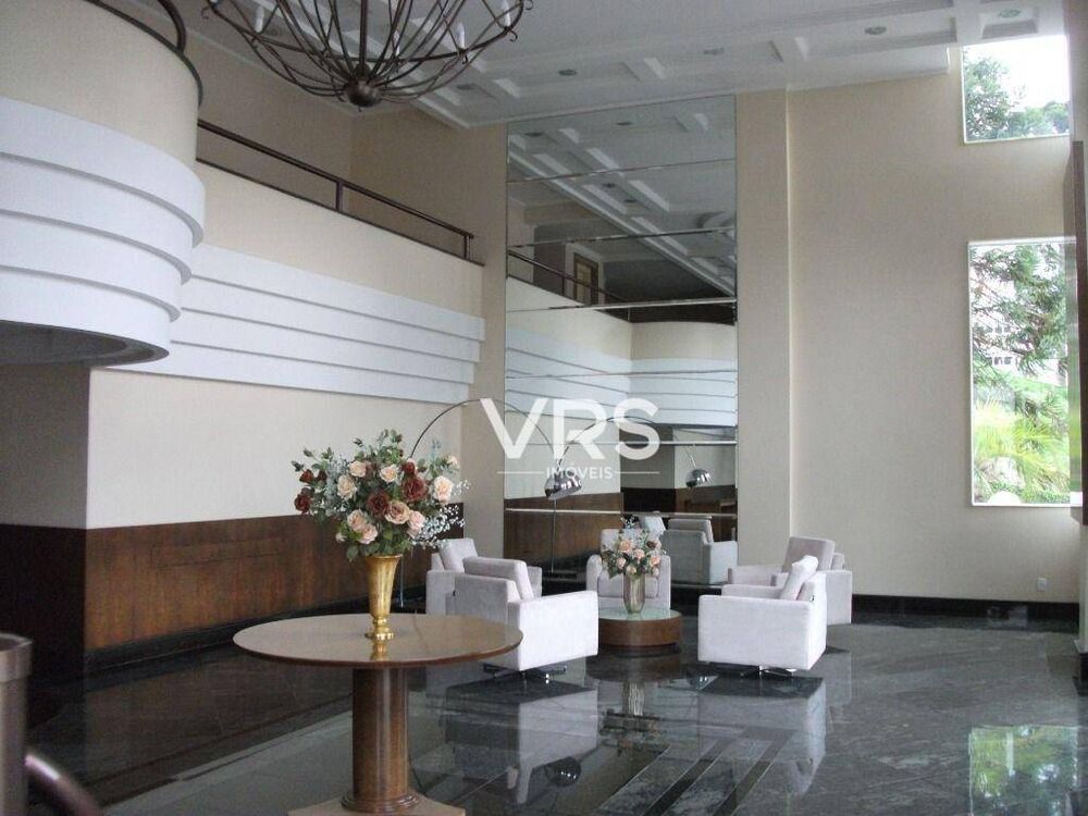 Apartamento à venda com 4 quartos, 256m² - Foto 4