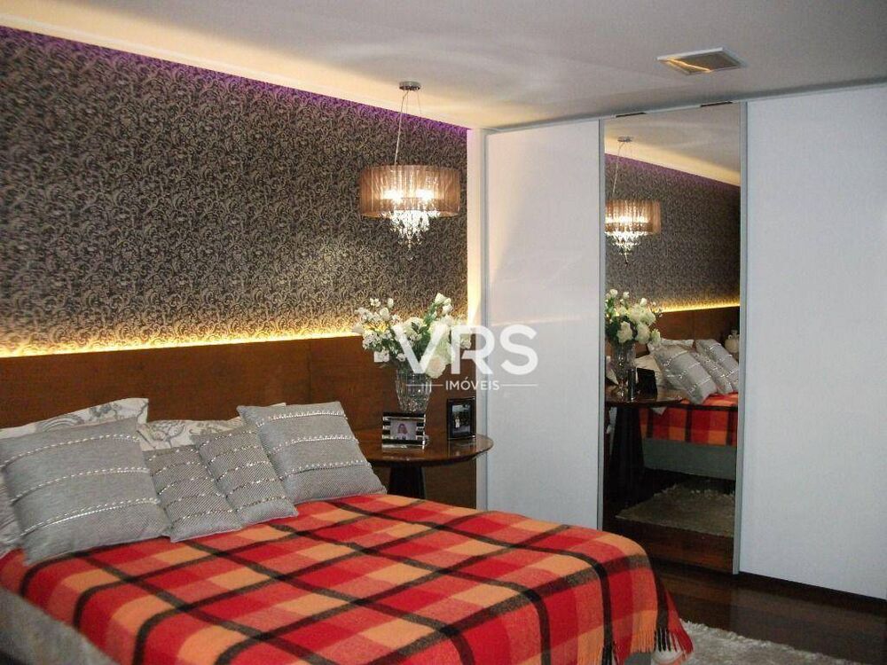 Apartamento à venda com 4 quartos, 256m² - Foto 9