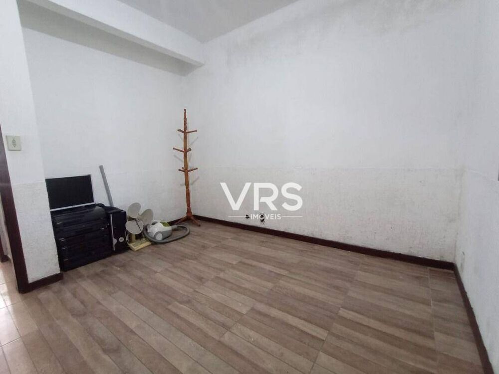 Casa à venda com 2 quartos, 110m² - Foto 7