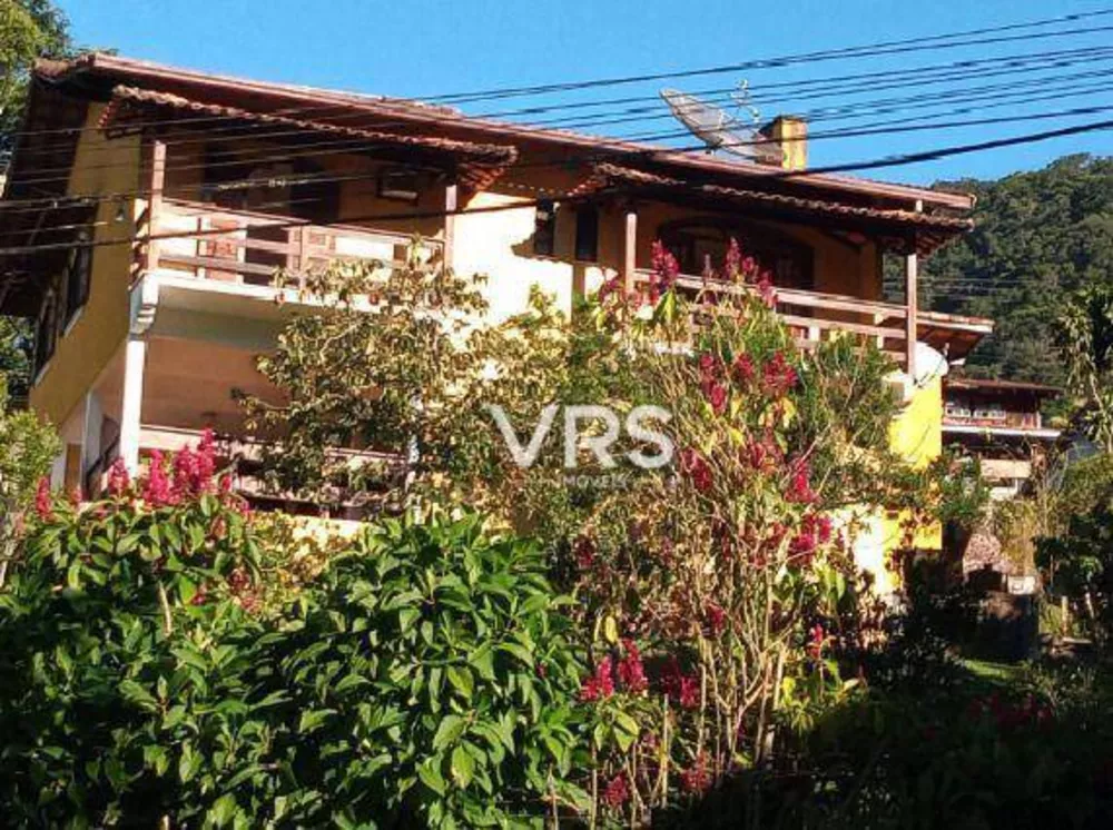 Casa à venda com 3 quartos, 300m² - Foto 2