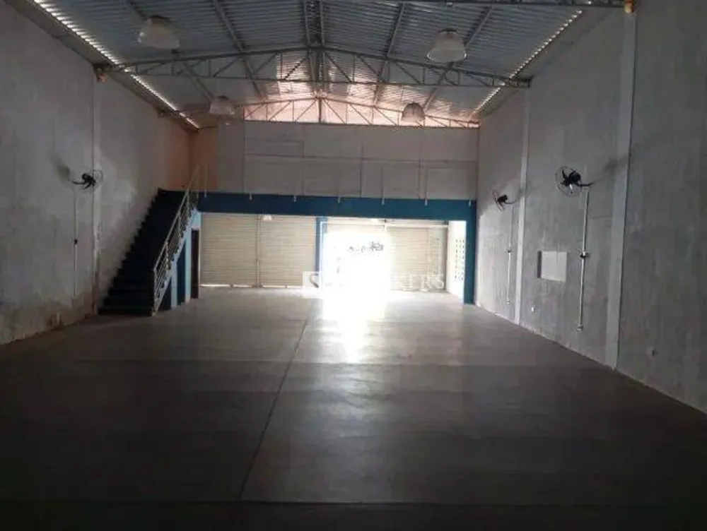 Depósito-Galpão, 300 m² - Foto 1