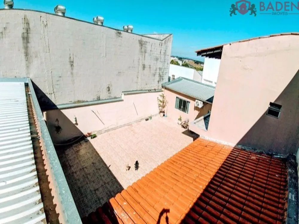 Casa, 4 quartos, 200 m² - Foto 3