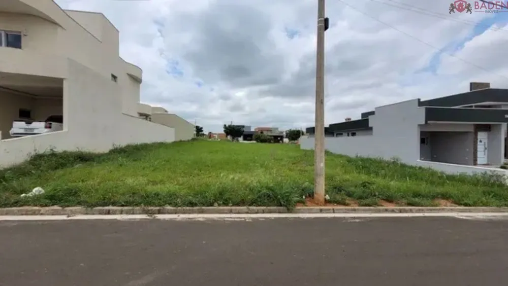Loteamento e Condomínio, 250 m² - Foto 1