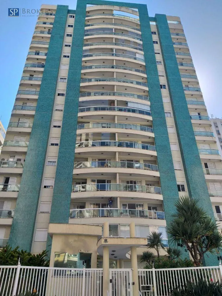 Apartamento, 3 quartos, 213 m² - Foto 1