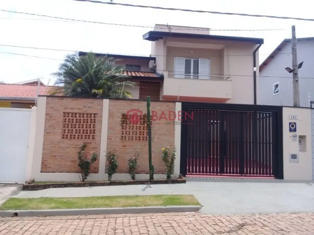 Casa, 3 quartos, 190 m² - Foto 1