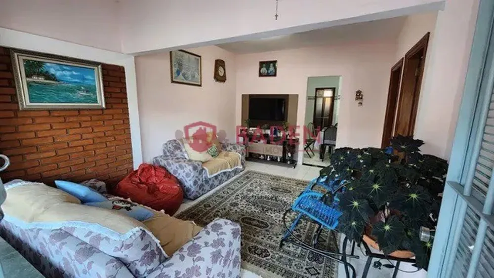 Casa, 4 quartos, 132 m² - Foto 1
