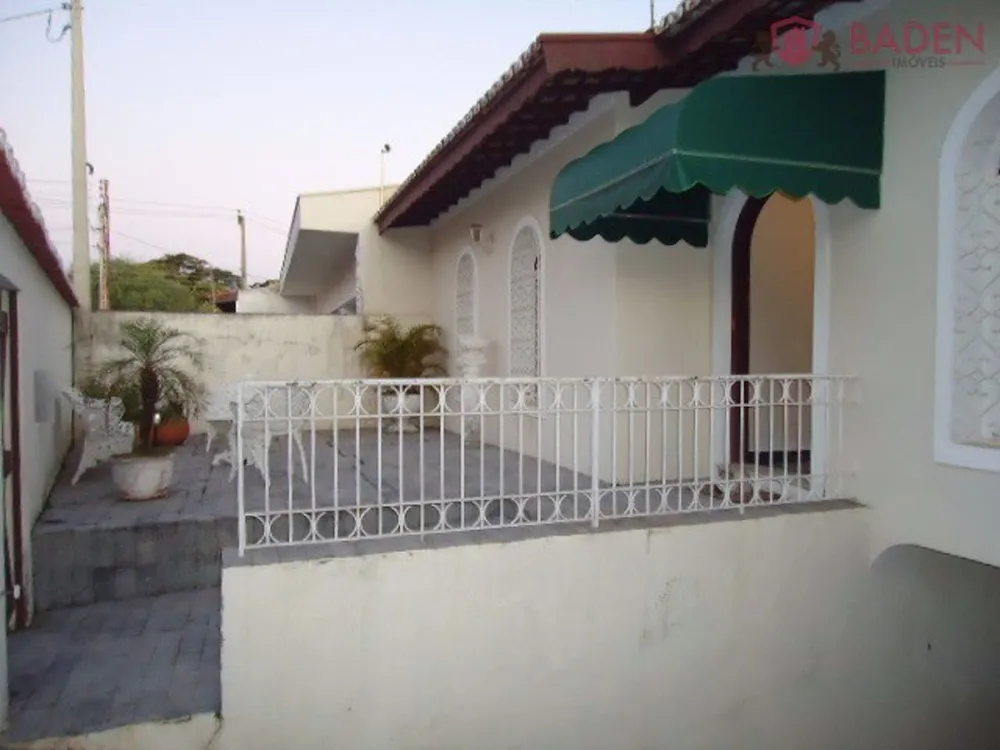 Casa, 4 quartos, 213 m² - Foto 2