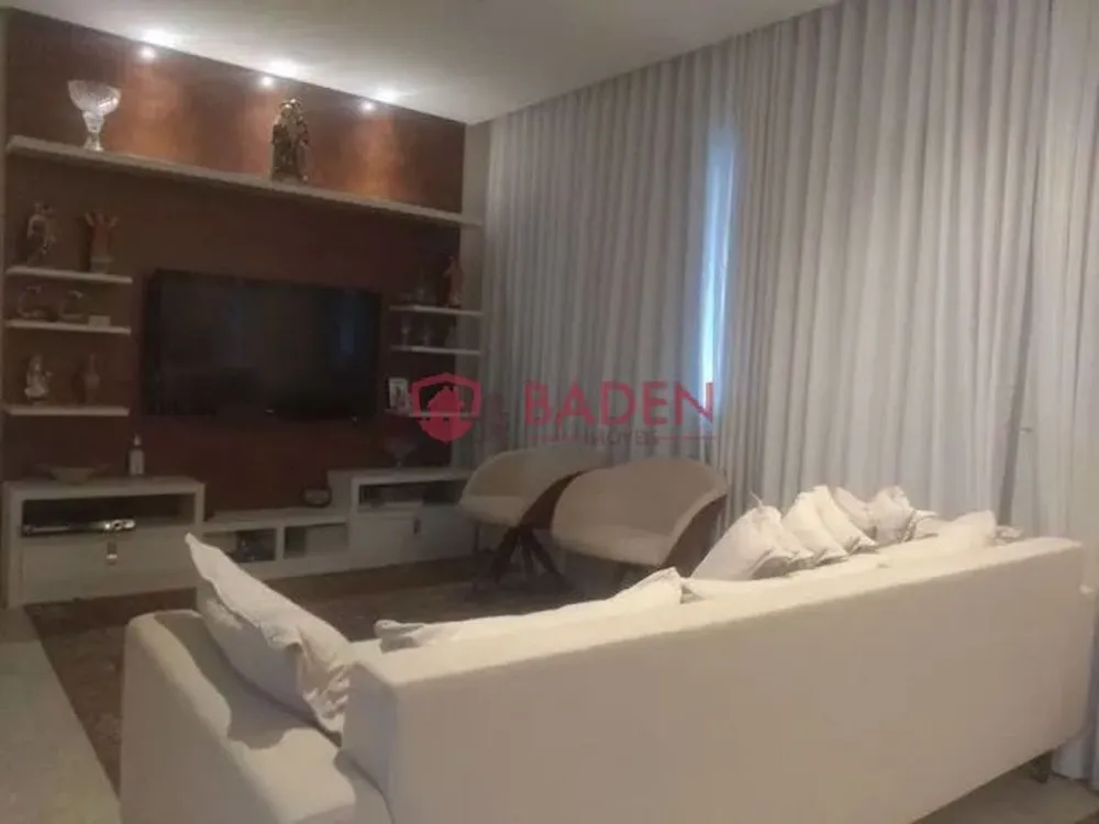 Apartamento, 3 quartos, 109 m² - Foto 2