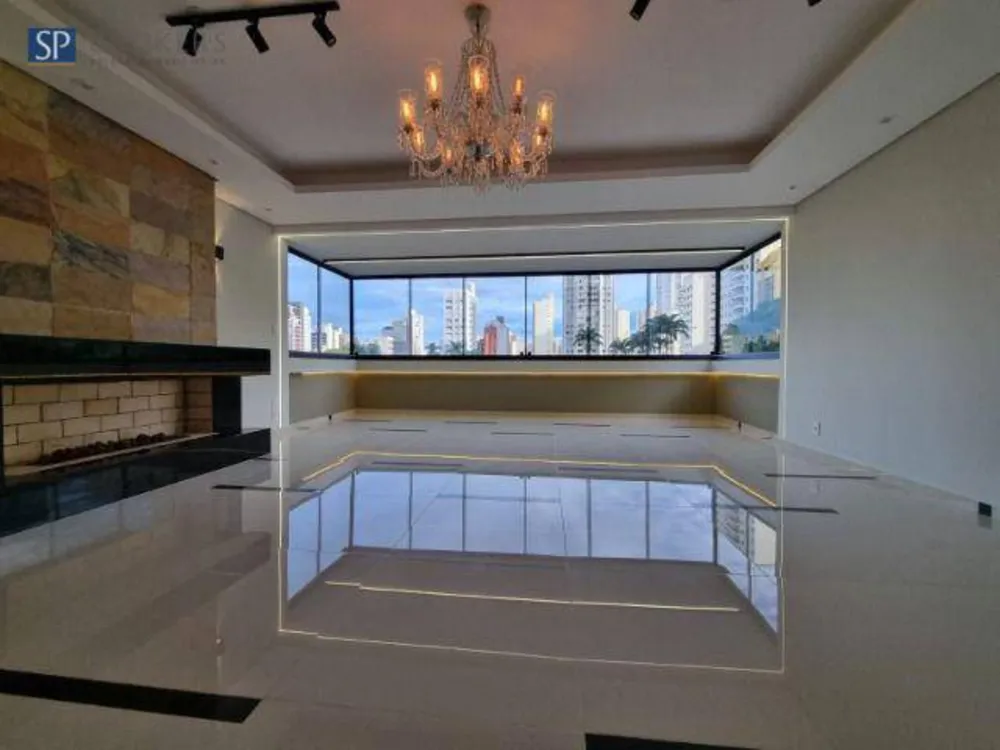 Apartamento, 4 quartos, 189 m² - Foto 1
