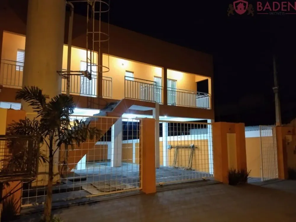 Casa, 3 quartos, 200 m² - Foto 1